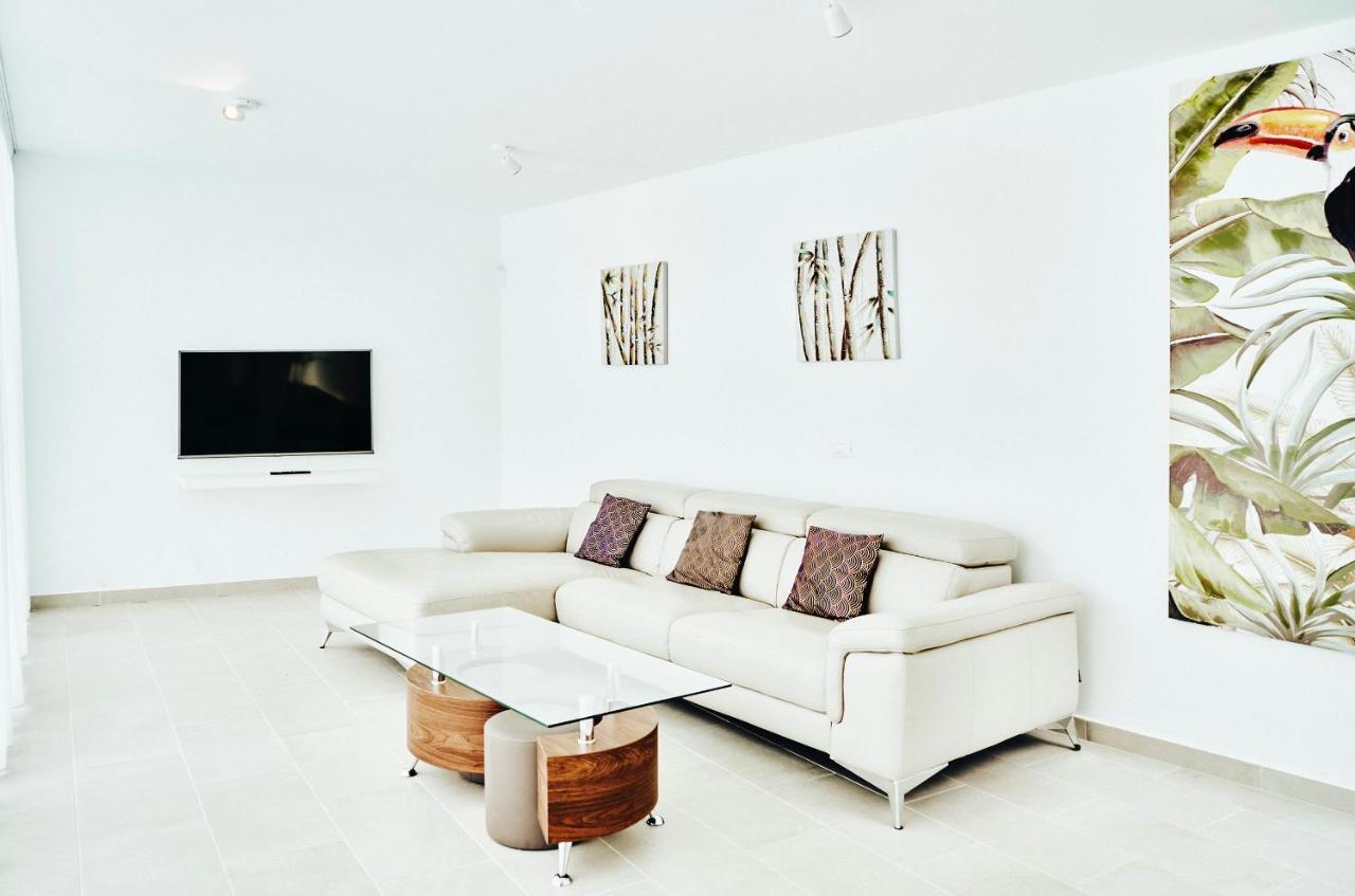 Vila Carla - 3Bdr + 3Bath In Amarilla Golf サンミゲル・デ・アボナ エクステリア 写真